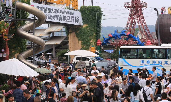 北纬30°花园城市“圈粉”旅行社，涪陵小镇团队游持续升温
